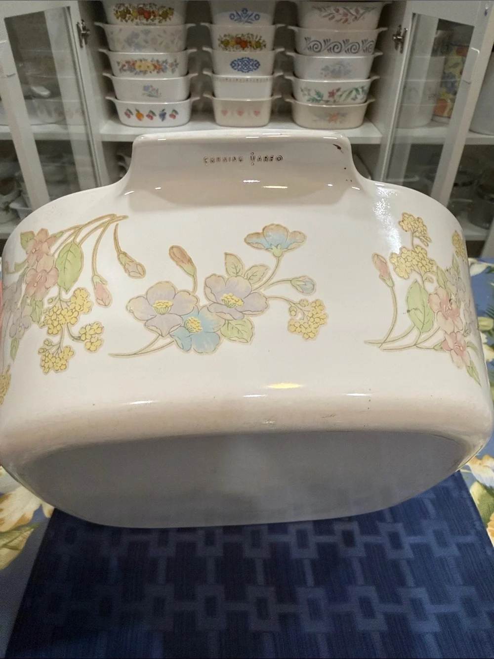 Corningware A-5-B Five Liter White Covered Casserole with Pastel Bouquet
